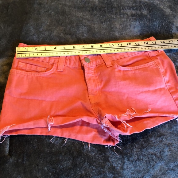Women’s size 27 J Brand cut off denim coral jean shorts style 1046O250 - Picture 2 of 11